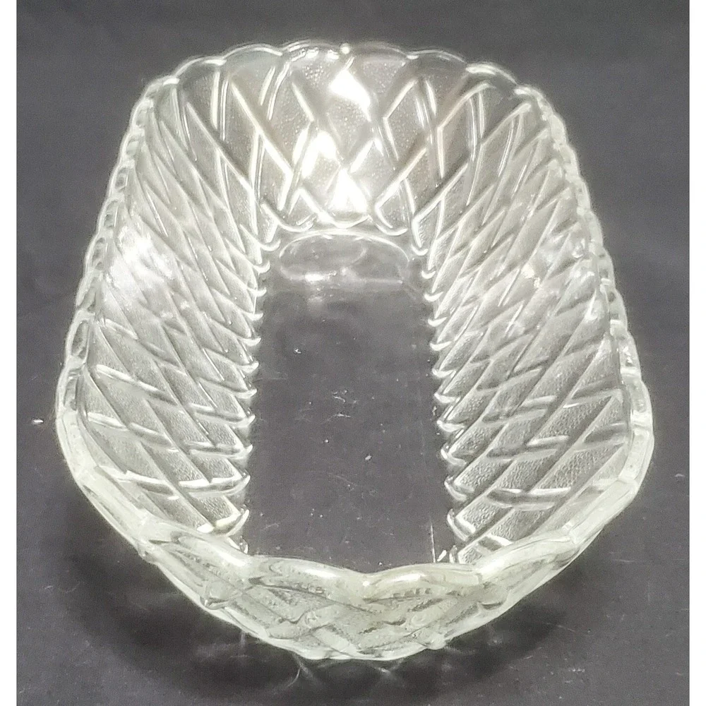 Vintage 1960s Indiana Glass Clear Basket Weave Candy Dish 10
